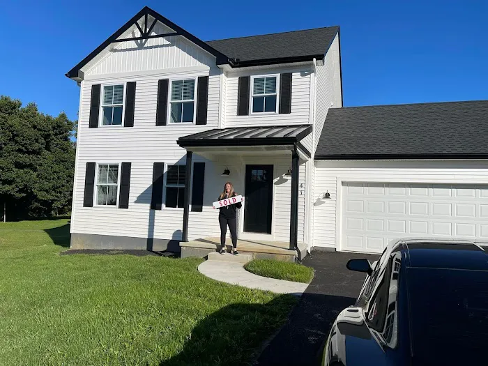 Samantha Miller, Real Estate 2