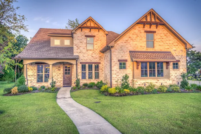 Samantha Miller, Real Estate 9