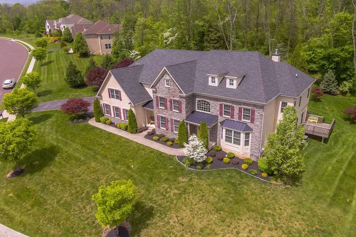 The Tina Guerrieri - RE/MAX realtor 1