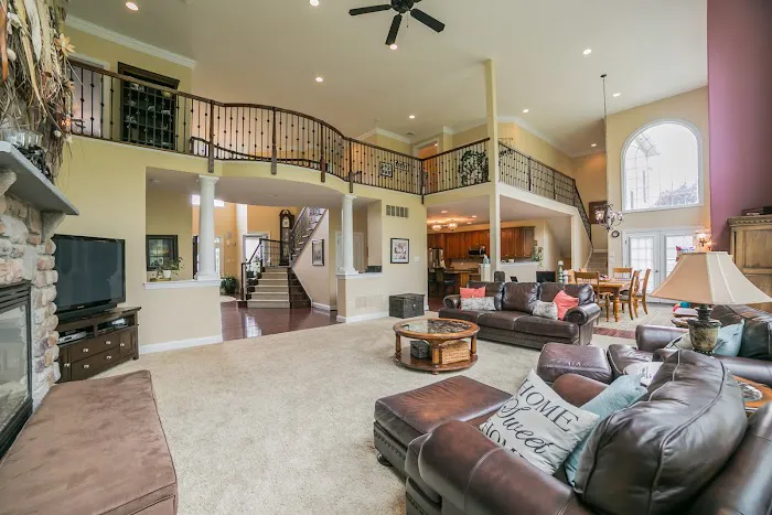 The Tina Guerrieri - RE/MAX realtor 4