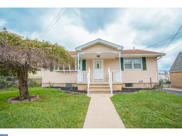 The Tina Guerrieri - RE/MAX realtor 7