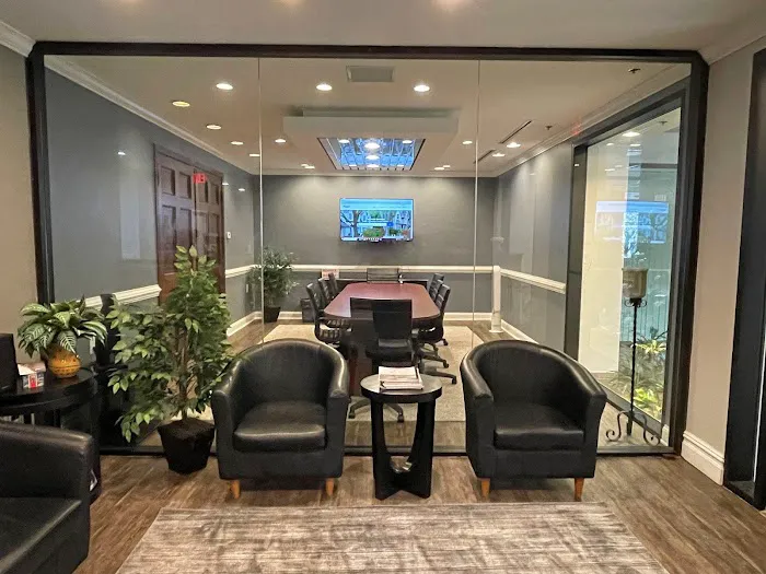 RE/MAX Services 1