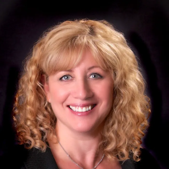 Marion Freedman, REALTOR RE/MAX Services 1