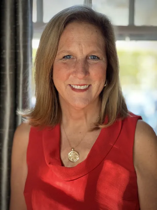 Lisa Hasson Realtor 1