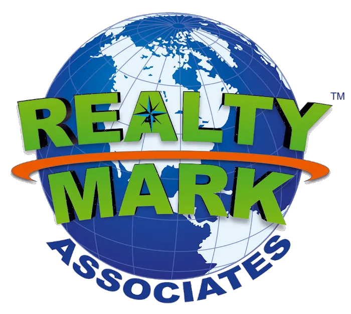 Realestate215 3