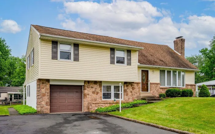 Yi Cao, Honest Real Estate, Realtor PA & NJ 1