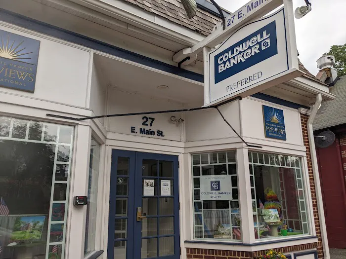 Coldwell Banker Realty - The Kelly Team 0