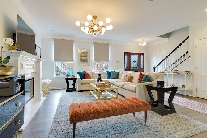 RE/MAX ONE Realty 2