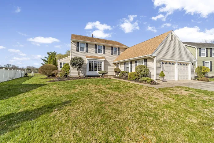 Homestarr Realty 8