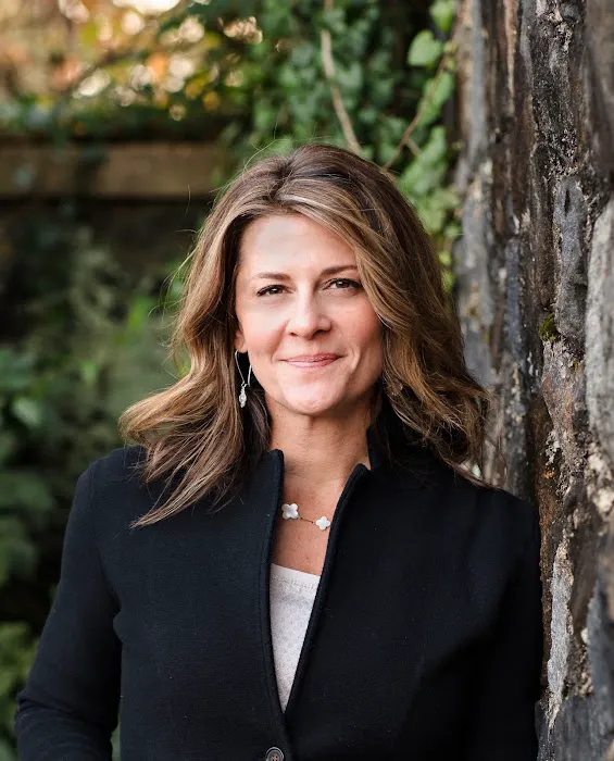 Ryan Zinn, Victoria Dickinson & Associates, Patterson Schwartz 0