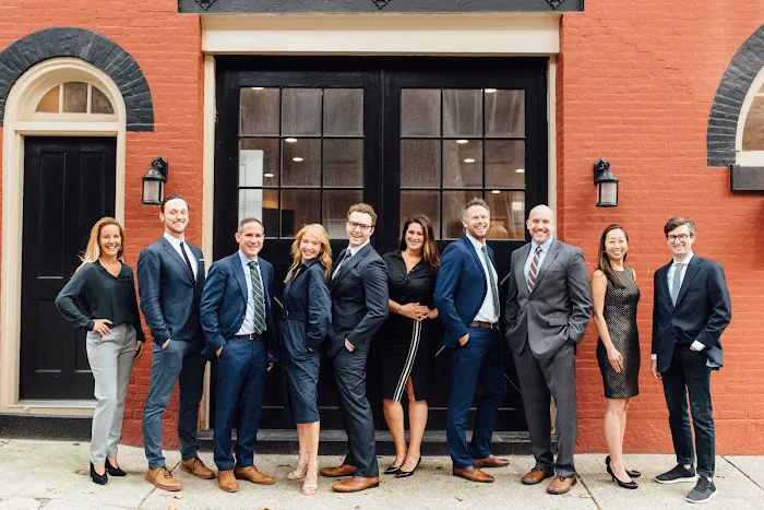 InTown - Real Estate Group 4