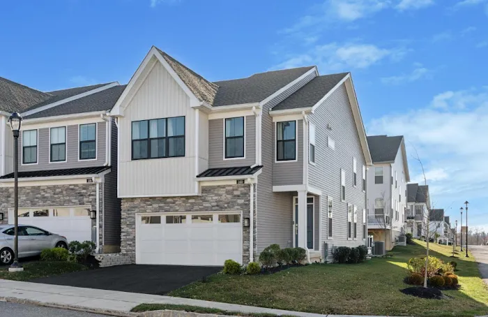 Christon Cuspud, KW Realty 5