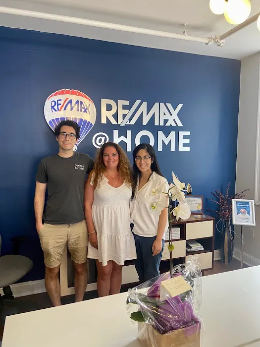 Maria Quattrone & Associates | RE/MAX @ HOME 8
