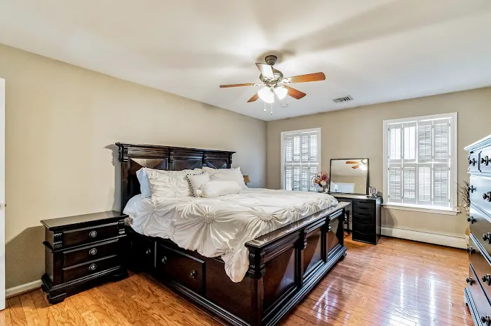 Philadelphia Real Estate Agent-The Phil Cavalcanto Real Estate Team, Coldwell Banker Realty 4