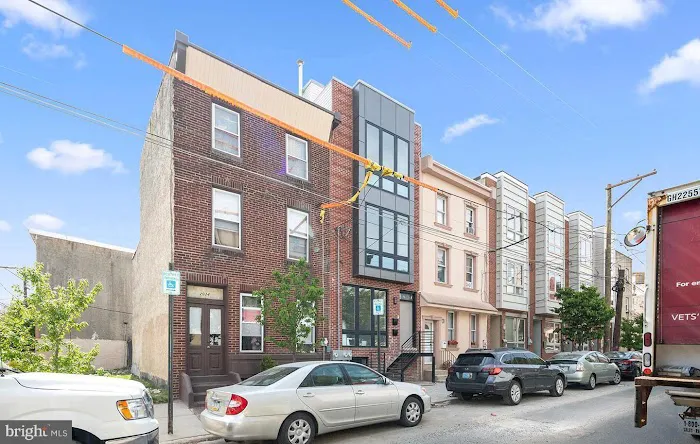 Amanda Sells Philly Real Estate 7