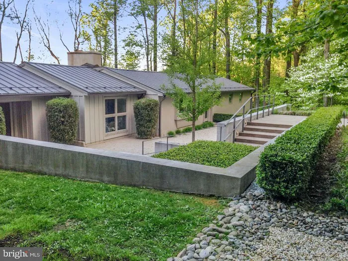 Eric Feinberg Real Estate Group 5