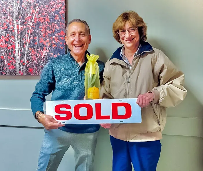 Larry Aita REALTOR at RE/MAX Regency Realty 0
