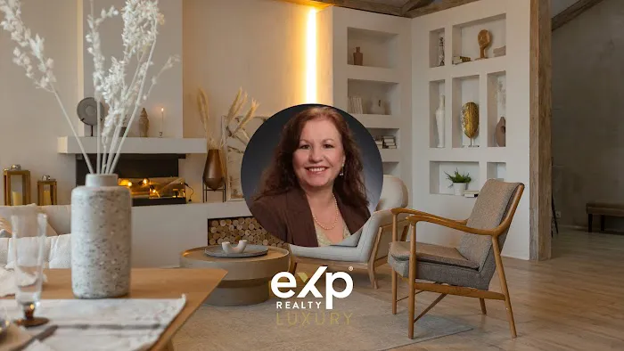 Carmella Thompson Real Estate 2
