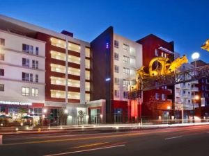 Find the Perfect Apartments for Rent Near LA Entertainment District