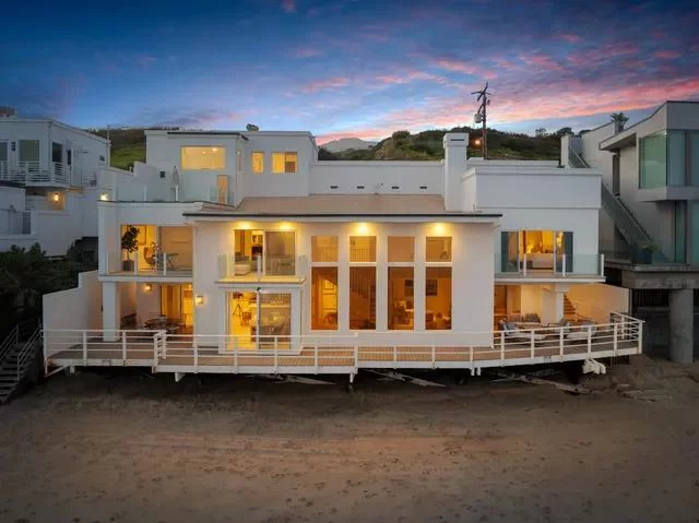 Luxury Rental Homes with Pool in Malibu: Your Ultimate Vacation Getaway