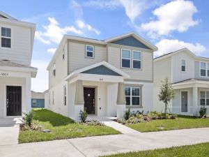 How to Rent a Home with a Large Family in the U.S.