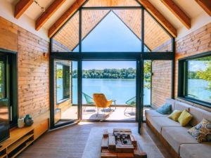 How to Buy a Vacation Home for Personal Use and Investment in the US