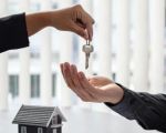 How to Avoid Foreclosure When Buying Real Estate: Practical Strategies for Buyers