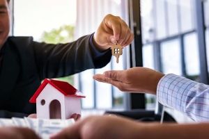 How to Successfully Buy a Home in a Competitive Market: Practical Strategies and Tips