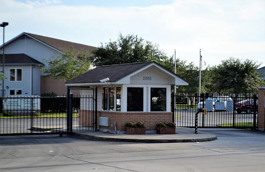 Essential Tips for Buying a Home in a Gated Community: What You Need to Know