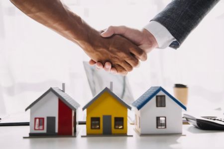 Essential Tips for Real Estate Wholesaling Beginners to Succeed